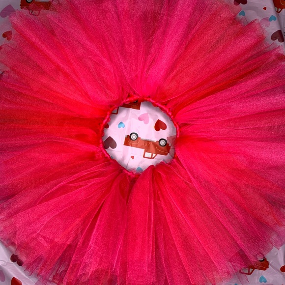 Toddler Valentine’s Day tutu - Picture 2 of 6